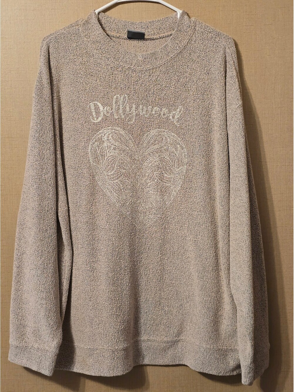 Dollywood MV Sport Lyla Loop Fleece Heart Embroidered Pullover Sweatshirt - XL